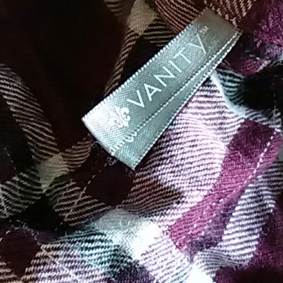 💙 Vanity Flannel 💙 - Picture 3 of 4